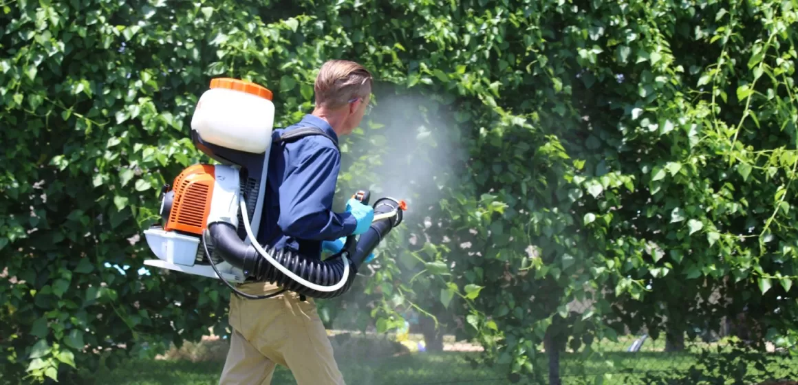 Backpack Suppression vs Misting Systems Mosquito Treatments