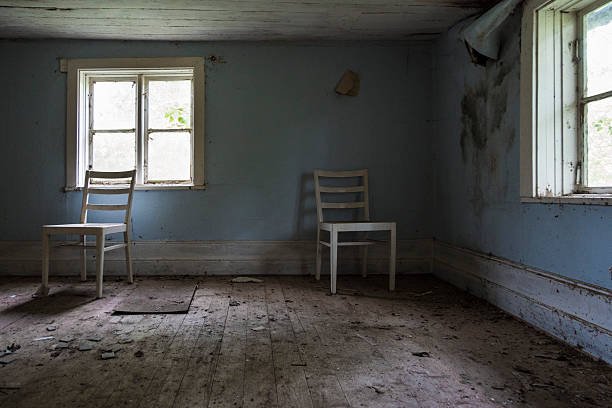 Signs Of Damage To Look Out For When Buying An Old House